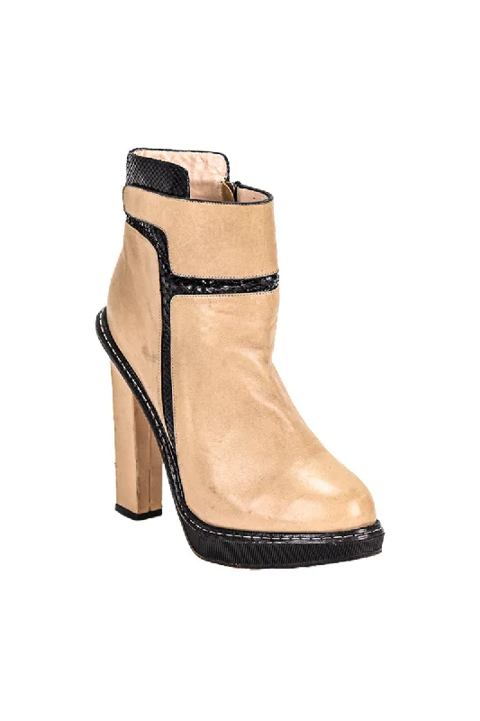 Vero Cuoio Booties